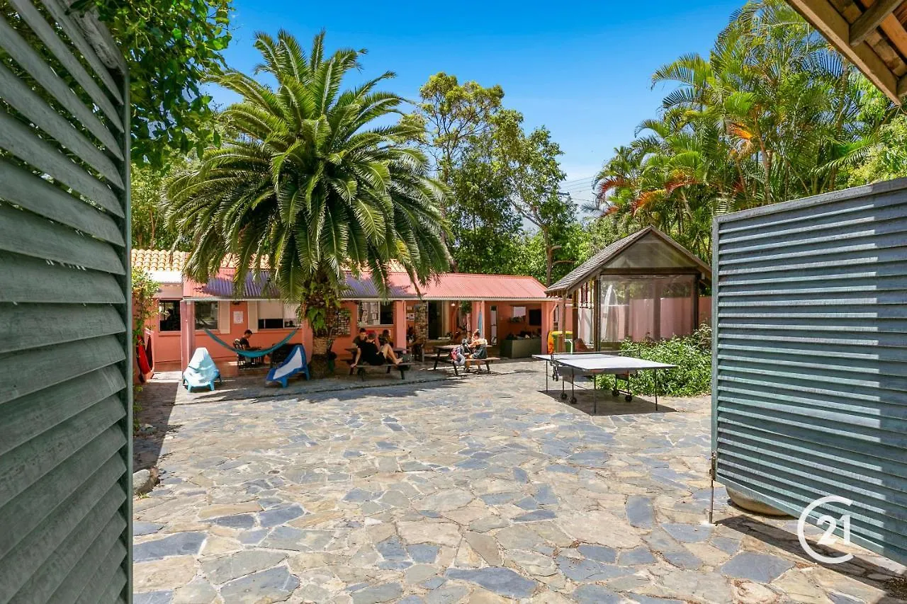 Albergue Dolphins Backpackers Sunshine Beach Hostal